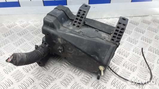 Блок предохранителей mitsubishi pajero 4 (1DN10M10