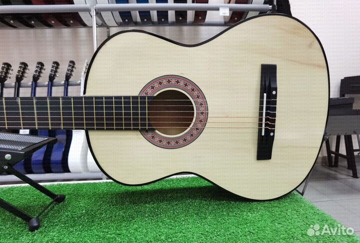 Гитара классическая новая