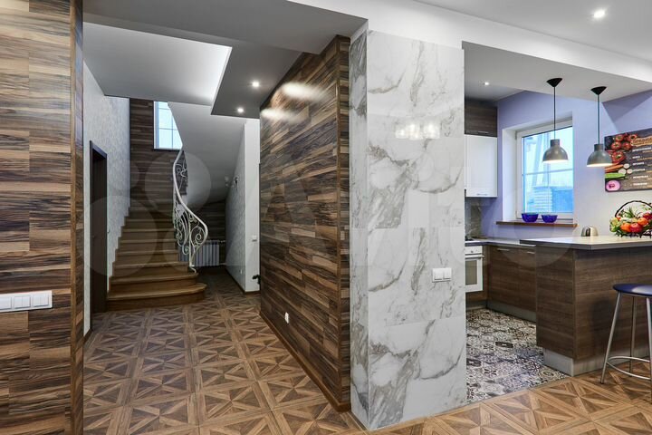 Коттедж 200 м² на участке 6 сот.