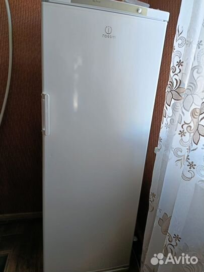 Морозильная камера indesit