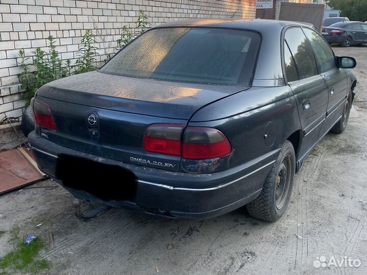 Запчасти на opel omega b
