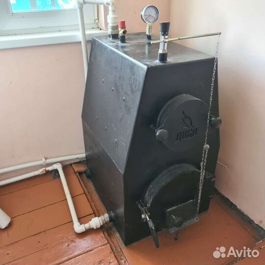 Печь для отопления дома бу