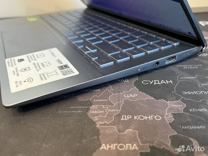 Мощный ноутбук Asus ZenBook R5/8/MX350