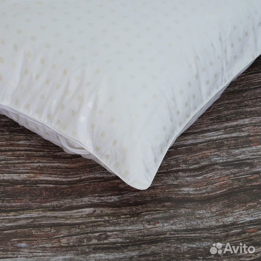 Наперник на молнии из тика