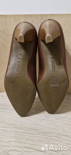 Новые Туфли Ecco рр39