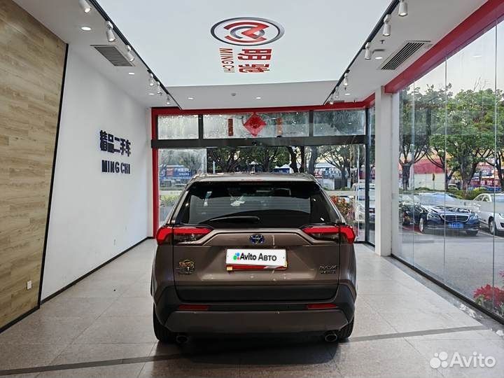 Toyota RAV4 2.5 AT, 2021, 63 000 км