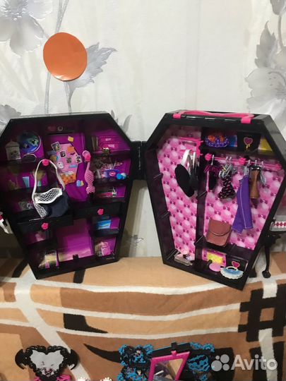 Огромный лот Монстр Хай