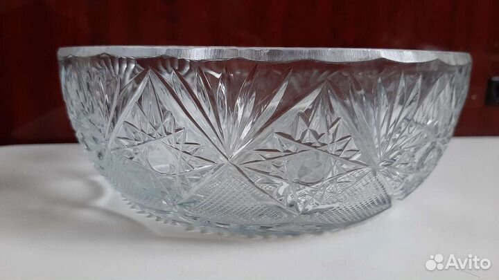 Салатники и ладья хрустальные