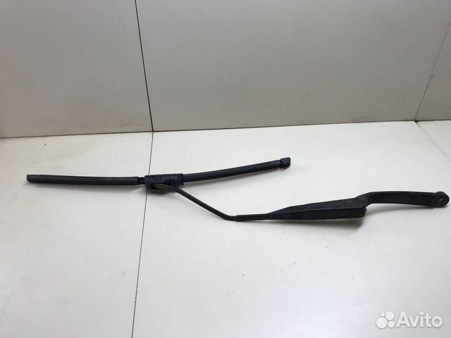 Поводок стеклоочистителя передний левый Hyundai So