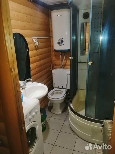 Аренда домика у реки с баней