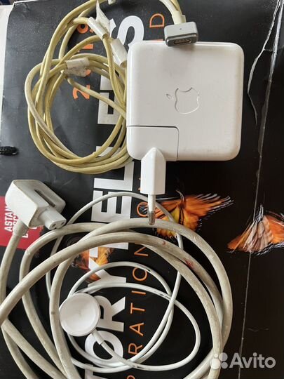 Зарядное устройство для macbook и Apple Watch