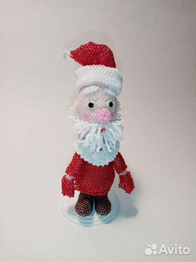 Дед мороз и снегурочка из бисера