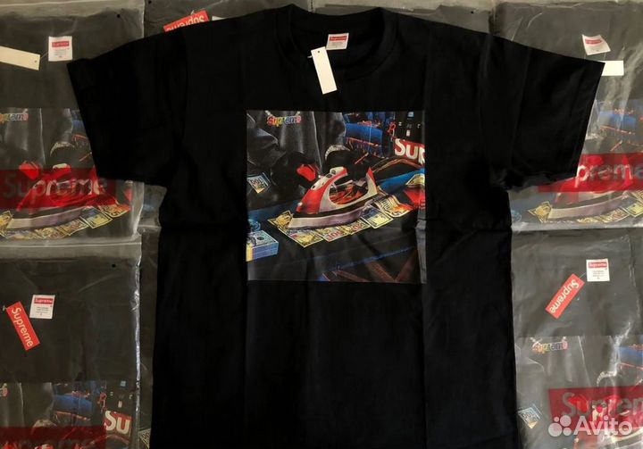 Футболка supreme