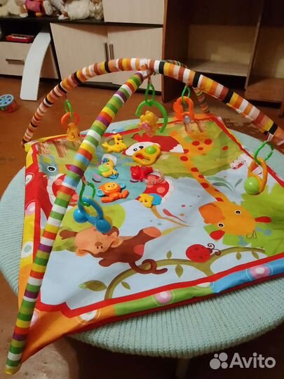 Развивающий коврик новый