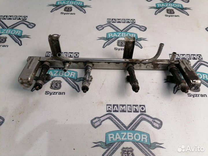 Топливная рейка Opel Vectra B