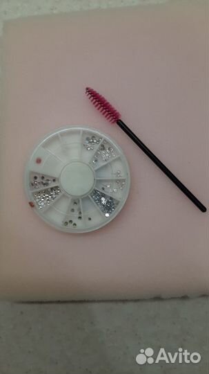 Стразы для декора ресниц, ногтей и т.д