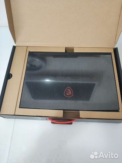 Игровой ноутбук MSI GF63 Thin 9RCX 15.6