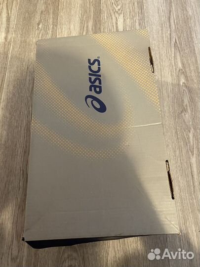 Бутсы asics размер 42,5