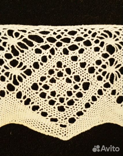 Кружево с фестонами ручной работы