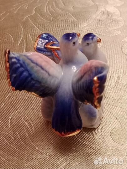 Статуэтки фарфоровые