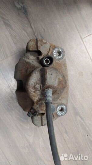 Суппорт тормозной передний правый Bmw X5 E53