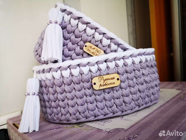 Корзина вязаная белая