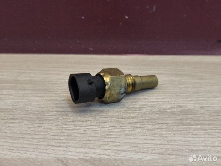 Датчик температуры охлаждающей жидкости LADA X-Ray