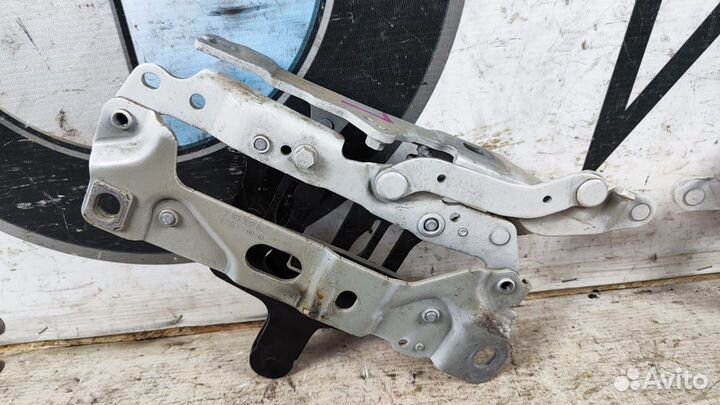 Петля капота BMW 5 F10