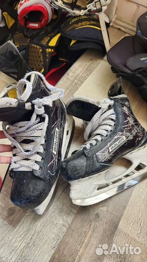 Хоккейные Коньки, нагрудник, краги, шлем, шорты