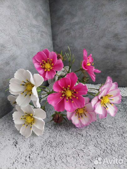 Космеи букет. Цветы из холодного фарфора