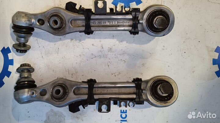 Mercedes GLC X253 Рычаг передний нижний поперечный