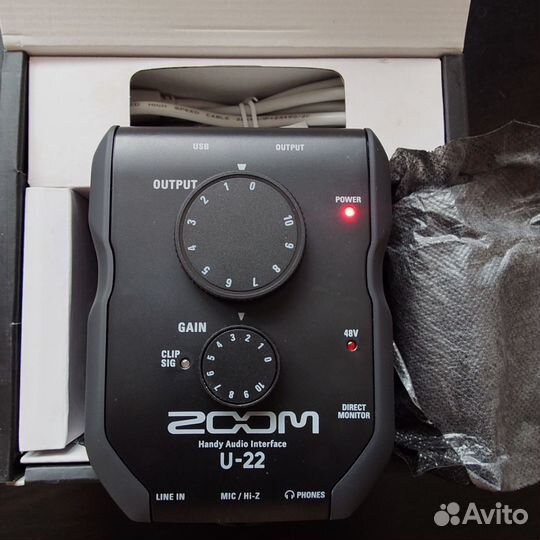 Аудио интерфейс zoom U-22