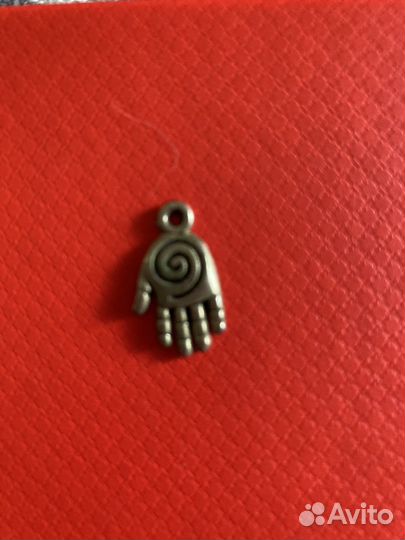 Украшение шарм