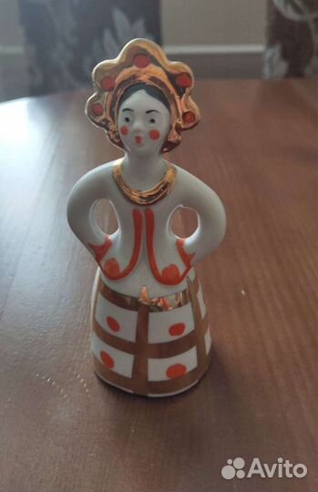 Статуэтка фарфор Дулево