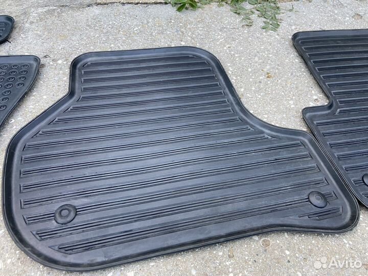 Оригинальные резиновые коврики Octavia a5