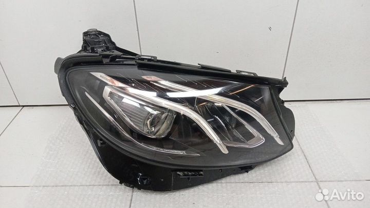 Фара правая Mercedes-Benz E-Class