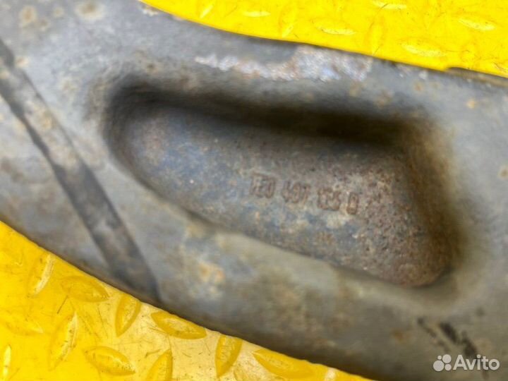 Рычаг подвески передний правый Volkswagen Multivan