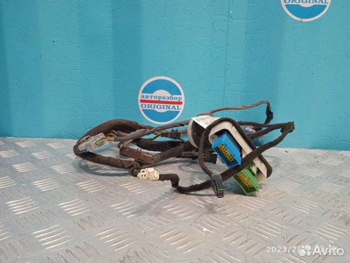 Проводка двери передняя правая Peugeot 308 1.6 EP6