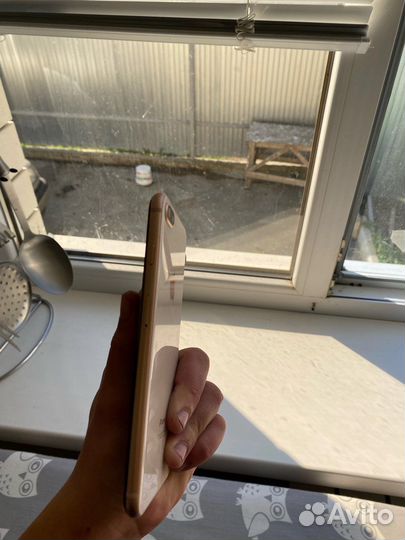Телефон iPhone 8 plus