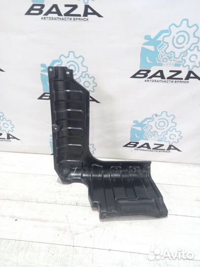 Пыльник двигателя левый Hyundai Solaris