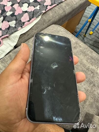 Мобильные телефоны бу iPhone 11