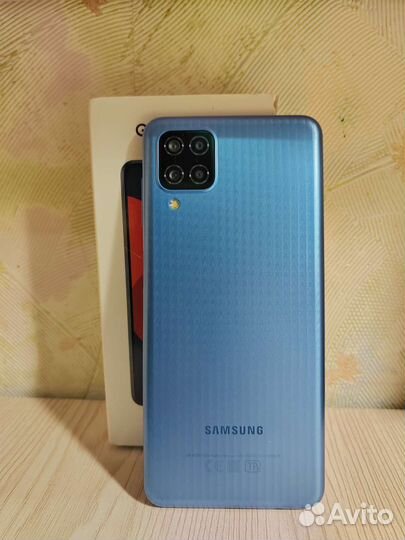 Телефон samsung M12