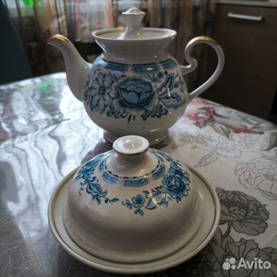 Заварочный чайник и маслёнка фарфор