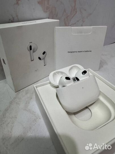 Беспроводные наушники Apple AirPods 3