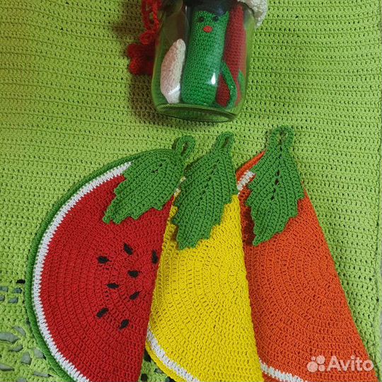 Огурцы вязаные в банке