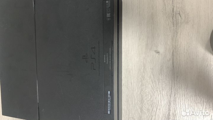 Игровая приставка ps4