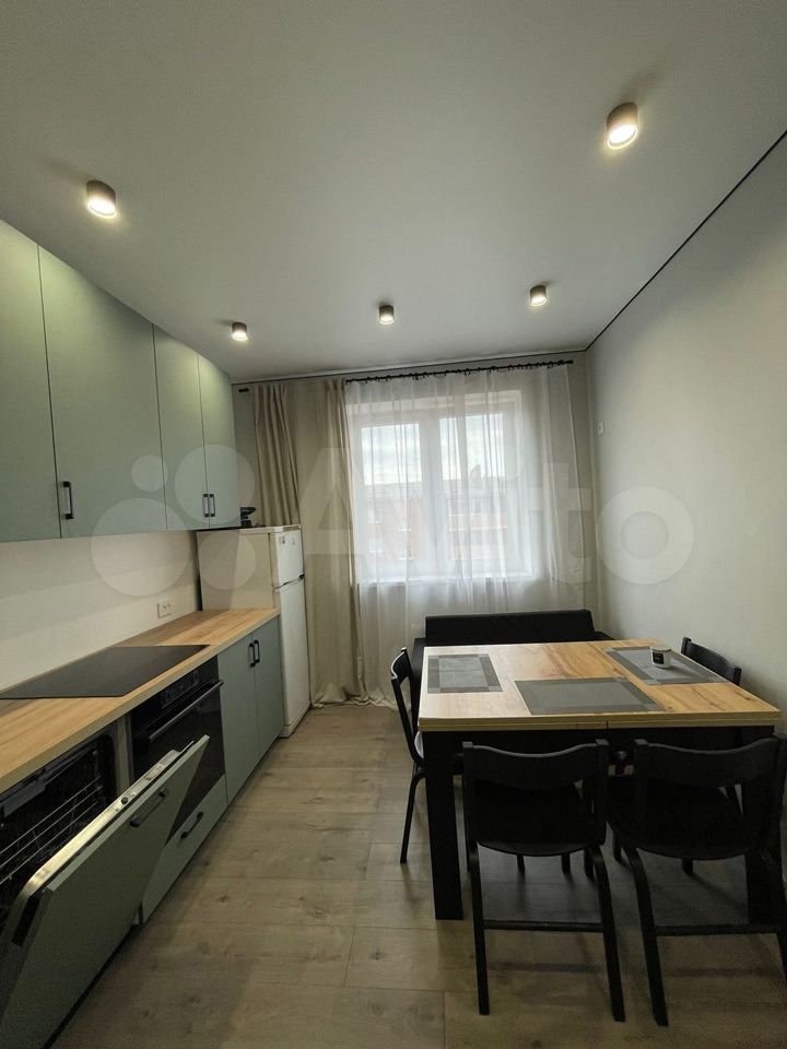 2-к. квартира, 52 м², 5/5 эт.