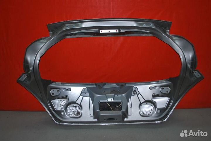 Дверь багажника Peugeot 308