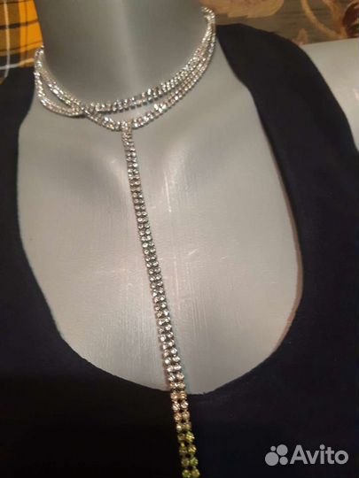 Украшения много