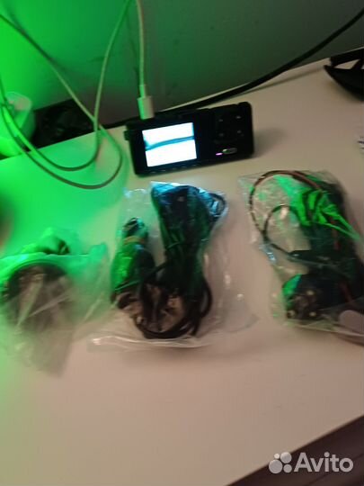 Видеорегистратор с 3 камерами